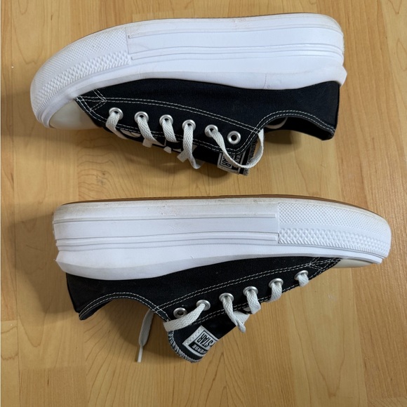 Converse  Chuck TaylorAll Star Platform Sneakers Black & White Women - Picture 4 of 10